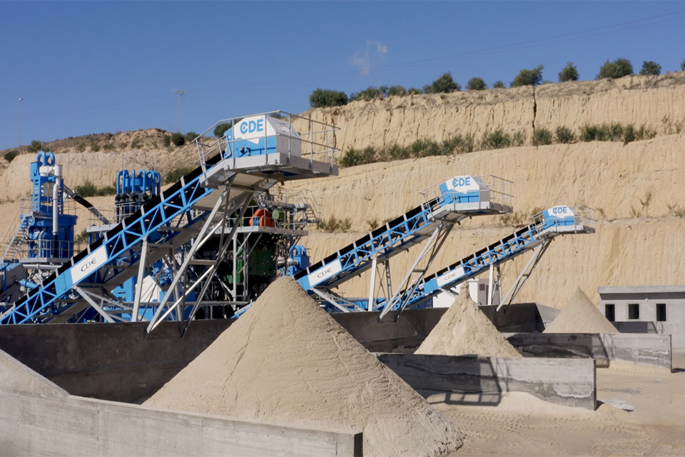 Machinery at a silica quarry